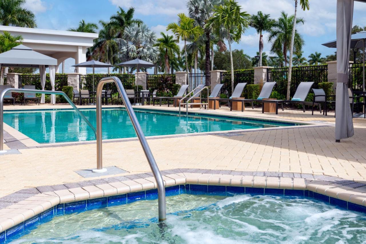 Courtyard By Marriott Sarasota At University Town Center Desoto Lakes Exterior photo