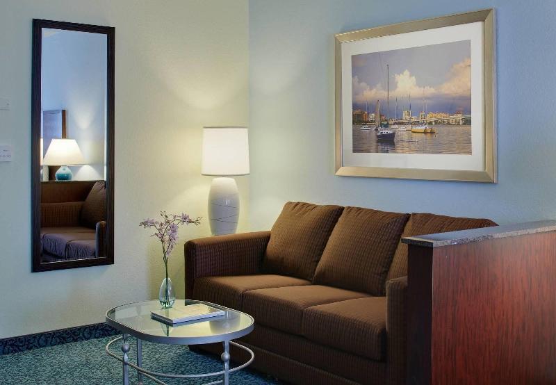 Courtyard By Marriott Sarasota At University Town Center Desoto Lakes Exterior photo