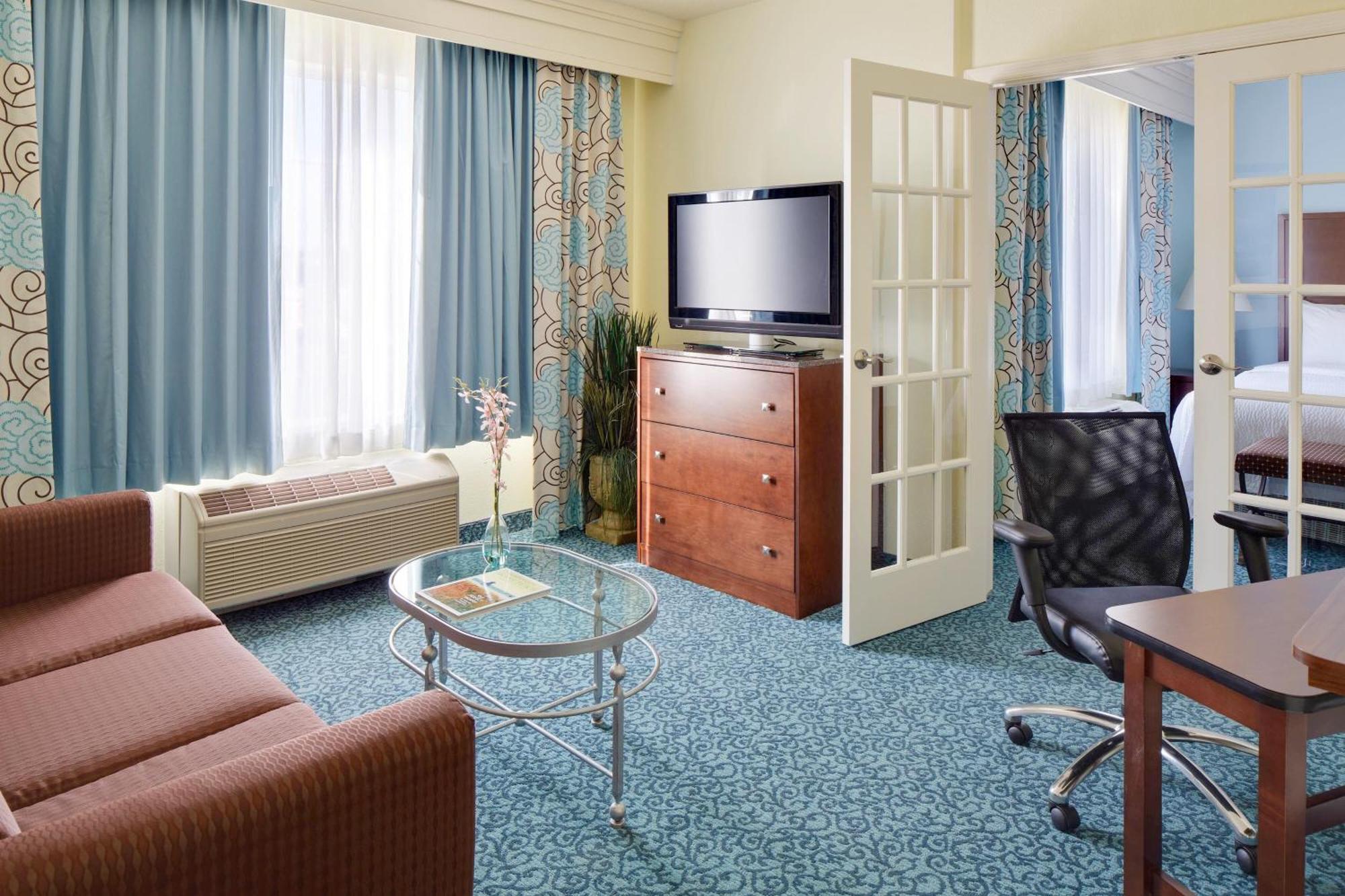 Courtyard By Marriott Sarasota At University Town Center Desoto Lakes Exterior photo