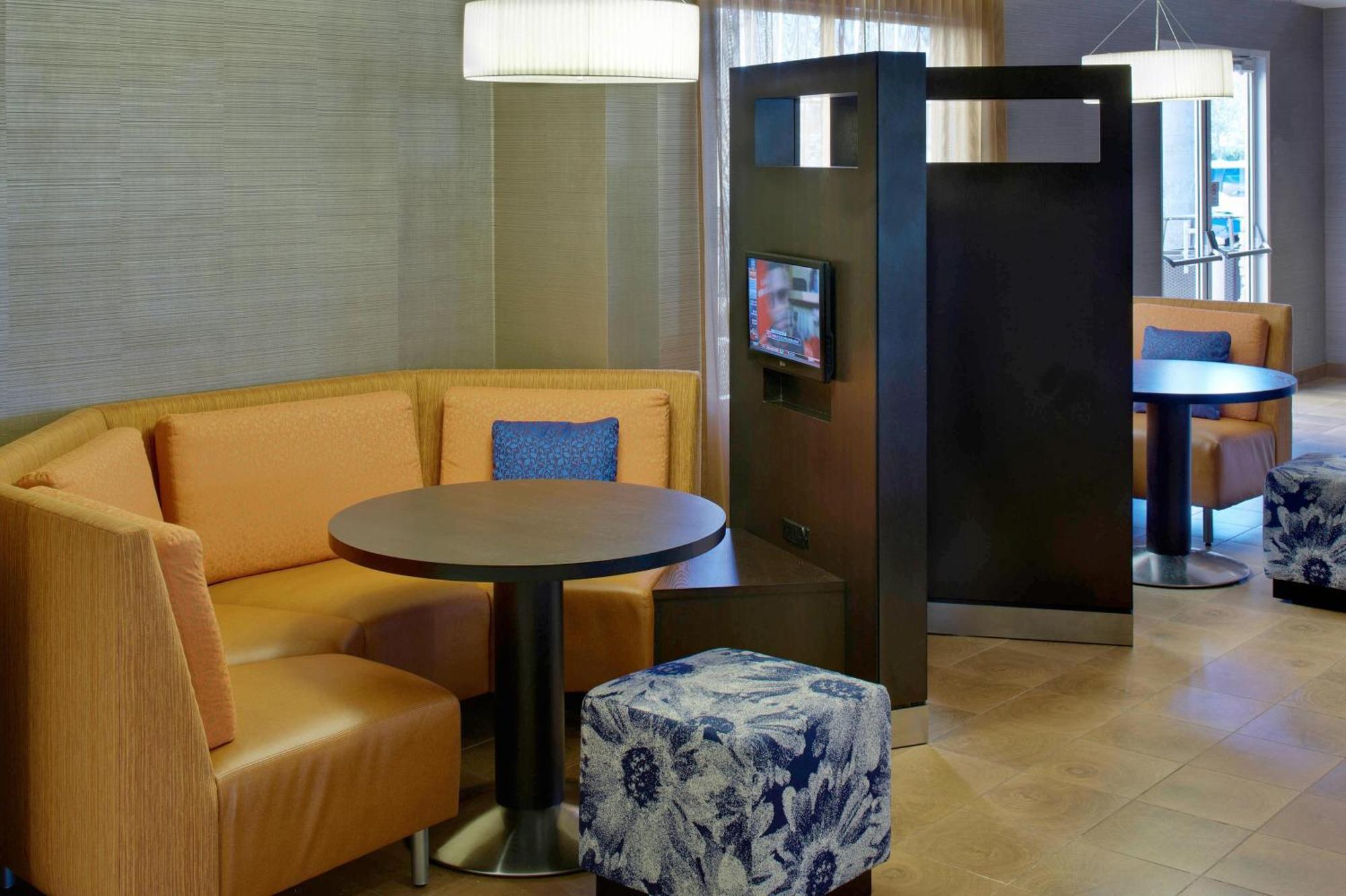 Courtyard By Marriott Sarasota At University Town Center Desoto Lakes Exterior photo