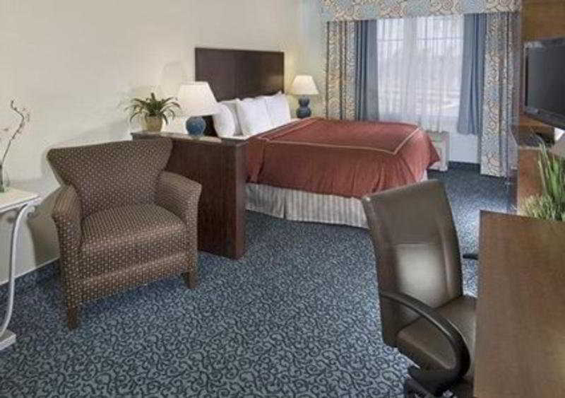 Courtyard By Marriott Sarasota At University Town Center Desoto Lakes Exterior photo